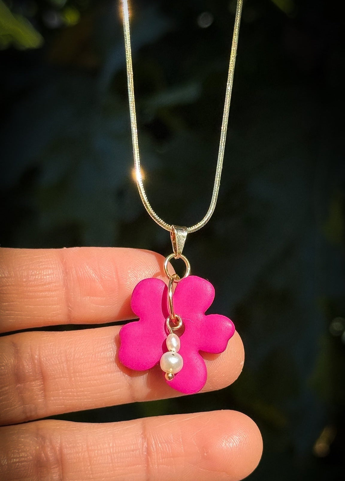 Collar Flora